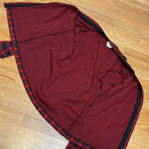 Vintage 1980’s Fire Island, long sleeve red/gray checkered knit sweater. Size L. - Picture 7 of 17